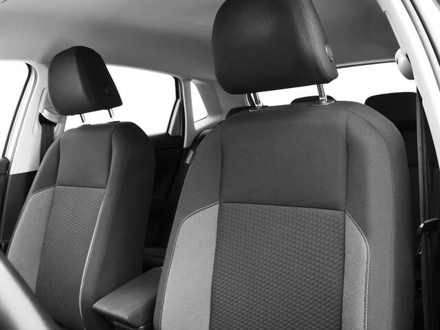 Volkswagen POLO 1.0 TSI 95pk DSG Life · Apple/Android Car Play · Navigatie · P-Sensoren · Getint Glas · 15'' Inch · Garantie t/m 16-10-2027 of 100.000km