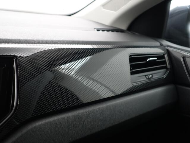 Volkswagen POLO 1.0 TSI Life- Carplay, Android Auto, Virtual Cockpit, Led, Acc Cruise, Park Assist, Privacy Glass