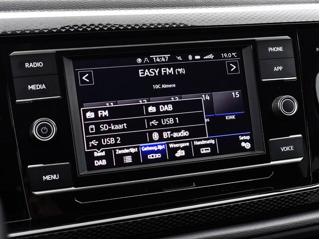 Volkswagen POLO 1.0 TSI 95pk Life · Apple/Android Car Play · P-Sensoren · Airco · DAB · Getint Glas · 15'' Inch · Garantie t/m 31-10-2027 of 100.000km