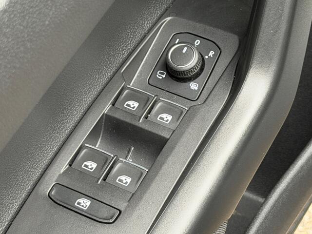 Volkswagen POLO 1.0 TSI DSG R-Line | Led gril | IQ light | Camera | Stoelverwarming | Carplay | Navi | Adapt. Cruise | Rijklaar incl. 1 jaar Bovag garantie