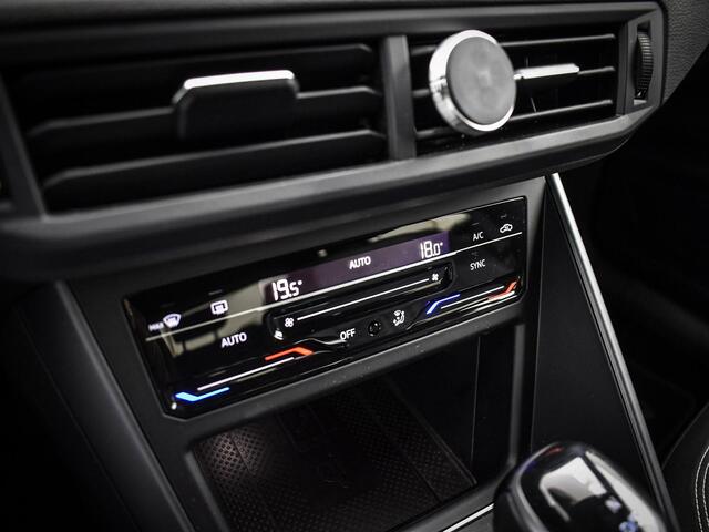 Volkswagen POLO 1.0 TSI 95PK DSG R-Line · Apple/Android Car Play · Camera · Clima · Navigatie · Draadloos laden · Getint glas · Garantie t/m 22-05-2027 of 100.000km