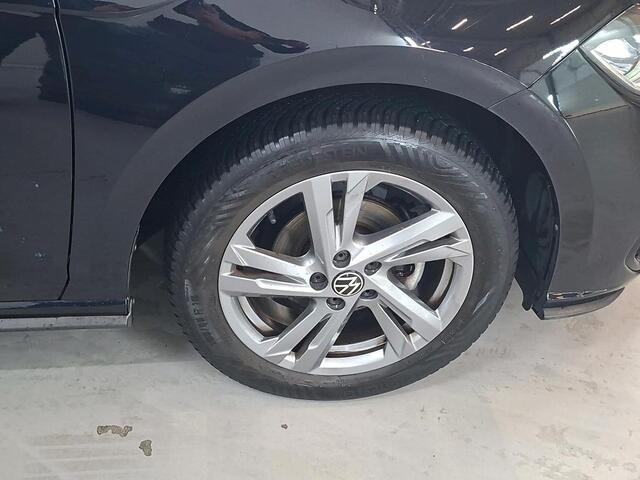 Volkswagen POLO 1.0 TSI 95pk R-Line / Virtual Cockpit Pro / App-Connect / Clima / Parkeersensoren / Donker Glas / 16" LMV