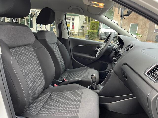 Volkswagen POLO 1.2 TSI 5-DEURS / AIRCO / CRUISE CTR. / RADIO / PARELMOER-LAK