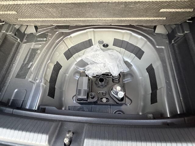 Volkswagen POLO 1.0 TSI Life Cruise control/PDC/Apple carplay-Android auto