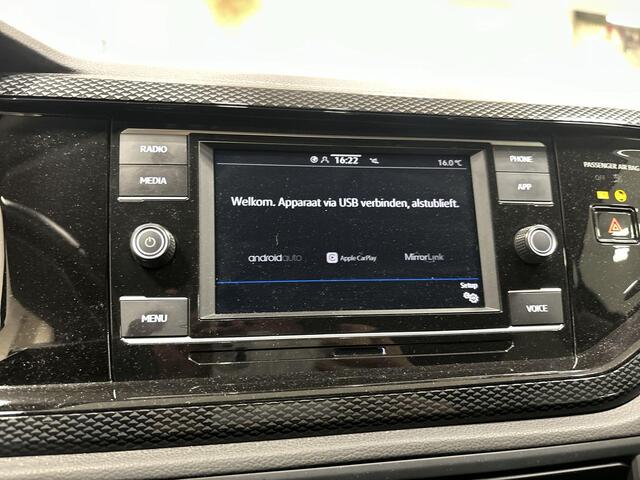 Volkswagen POLO 1.0 TSI 95pk Life · Apple/Android Car Play · Airco · P-Sensoren · DAB · Getint Glas · 15'' Inch · Garantie t/m 04-09-2027 of 100.000km