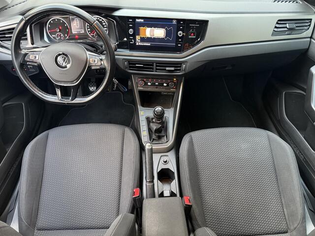 Volkswagen POLO 1.0 TSI Beats / Trekhaak / Stoelverwarming / Navigatie / Cruise Control / Bluetooth /