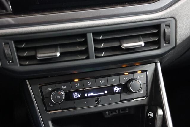 Volkswagen POLO 1.0 TSI PDC APPLE CARPLAY CLIMATE CONTROL