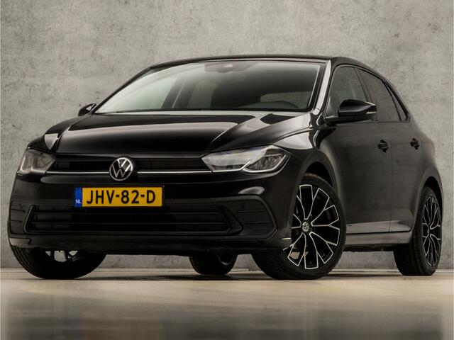 Volkswagen POLO 1.0 TSI Sportline Automaat (VIRTUAL COCKPIT, APPLE CARPLAY, GROOT NAVI, KEYLESS, CLIMATE, CAMERA, LM VELGEN, SPORTSTOELEN, GETINT GLAS, NIEUWSTAAT)