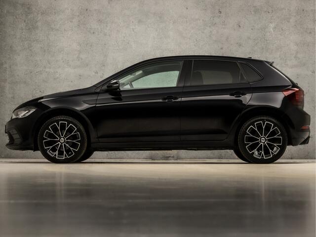Volkswagen POLO 1.0 TSI Sportline Automaat (VIRTUAL COCKPIT, APPLE CARPLAY, GROOT NAVI, KEYLESS, CLIMATE, CAMERA, LM VELGEN, SPORTSTOELEN, GETINT GLAS, NIEUWSTAAT)