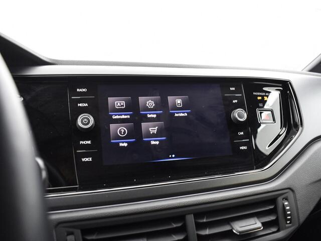 Volkswagen POLO 1.0 TSI 95pk DSG R-Line · Apple/Android Car Play · Navigatie · P-Sensoren · ACC · Climatronic · 16'' Inch · Garantie t/m 10-01-2027 of 100.000km