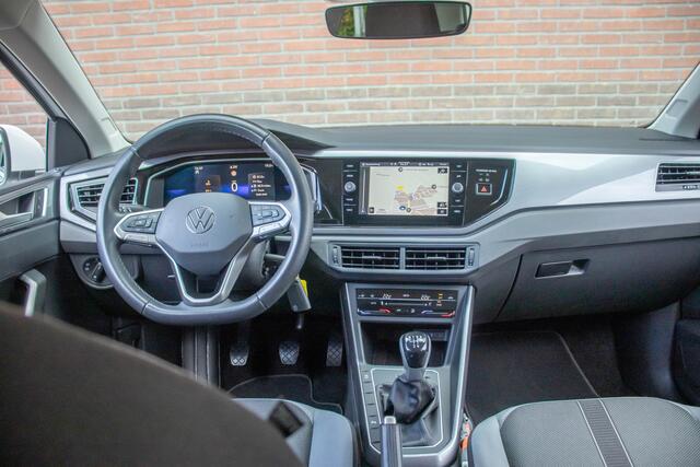 Volkswagen POLO 1.0 TSI Style, Origineel NL, Navigatie, Matrix LED, PDC, Carplay, Adaptive Cruise, DAB+, Lane Assist.