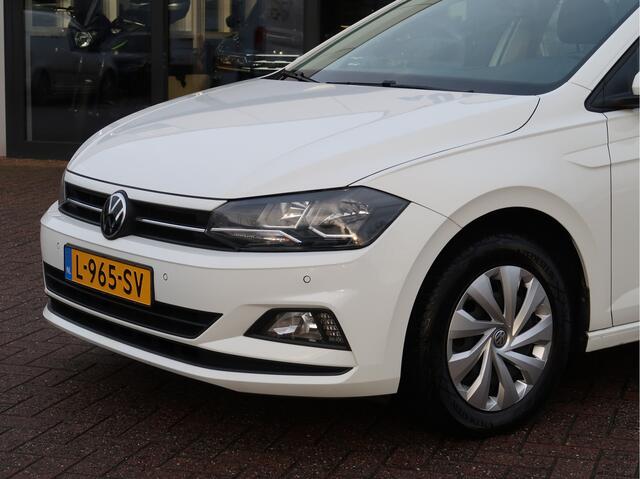 Volkswagen POLO 1.0 TSI Comfortline Business | Parkeersensoren | Climate Control | Navigatie | Carplay |