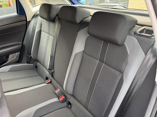 Volkswagen POLO 1.0 TSI Style Automaat Led Camera Stoelverwarming Carplay