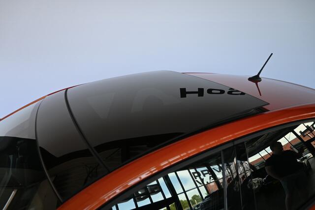 Volkswagen POLO 1.0 TSI Highline Clima Panoramadak Stoelverwarming Carplay Rijklaarprijs Inruil Mogelijk!