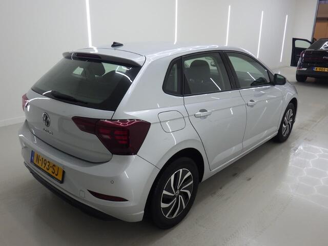 Volkswagen POLO 1.0 TSI Life Airco Caplay Navi Cruise Control Full LED PDC Voor/Achter 15" LM Velgen