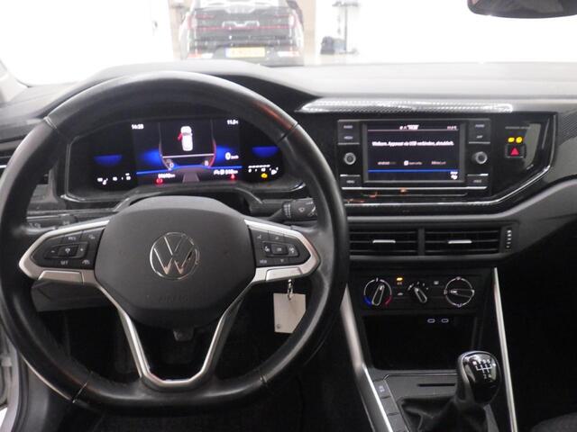 Volkswagen POLO 1.0 TSI Life Airco Caplay Navi Cruise Control Full LED PDC Voor/Achter 15" LM Velgen