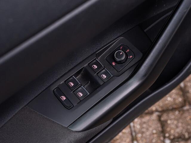 Volkswagen POLO 1.0 TSI Comfortline ADAP CRUISE 15 INCH VELGEN APPLE CARPLAY