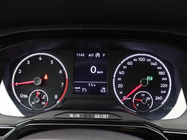 Volkswagen POLO 1.0 TSI Comfortline Business 95PK DSG Trekhaak, Navi, Clima, Cruise Controle, 16" LM Velgen, Stoelverwarming