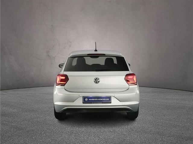 Volkswagen POLO Highline 1.0 TSI 95pk DSG Automaat Adaptive cruise control, Navigatie, Parkeersensoren, Stoelverwarming, Airco, DAB, Radio, Bluetooth