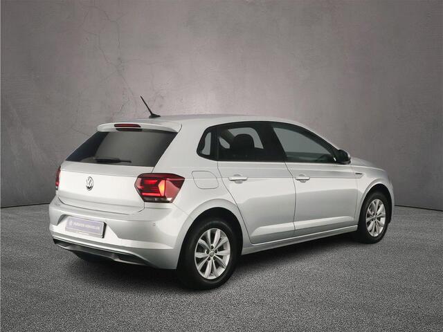 Volkswagen POLO Highline 1.0 TSI 95pk DSG Automaat Adaptive cruise control, Navigatie, Parkeersensoren, Stoelverwarming, Airco, DAB, Radio, Bluetooth