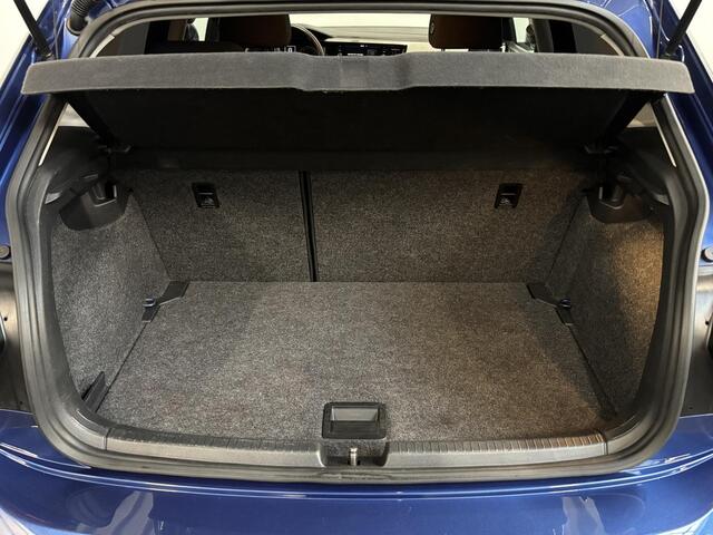 Volkswagen POLO 1.0 TSI Highline Navigatie Apple Carplay/Android Auto Airco Interieur verlichting Lichtmetalen velgen