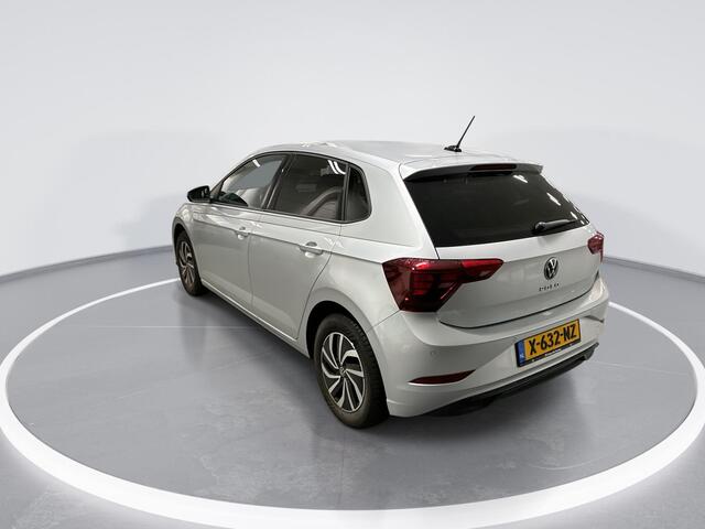 Volkswagen POLO 1.0 TSI 95pk DSG Life Business · Apple/Android Car Play · P-Sensoren · Navigatie · Stoelverwarming · 15'' Inch · Garantie t/m 15-01-2028 of 100.000km