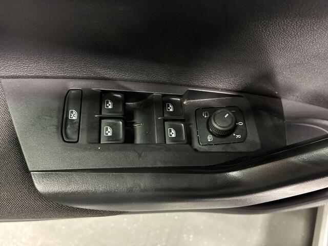 Volkswagen POLO 1.0 TSI 95pk DSG Life Business · Apple/Android Car Play · P-Sensoren · Navigatie · Stoelverwarming · 15'' Inch · Garantie t/m 15-01-2028 of 100.000km