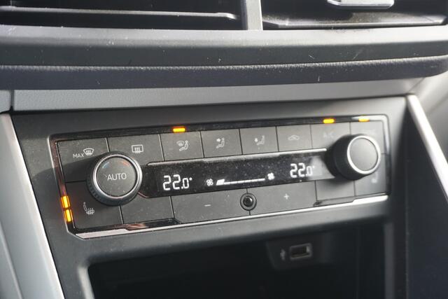 Volkswagen POLO 1.0 TSI Highline DSG | CLIMATE | STOELVERWARMING | NAVI | PDC |