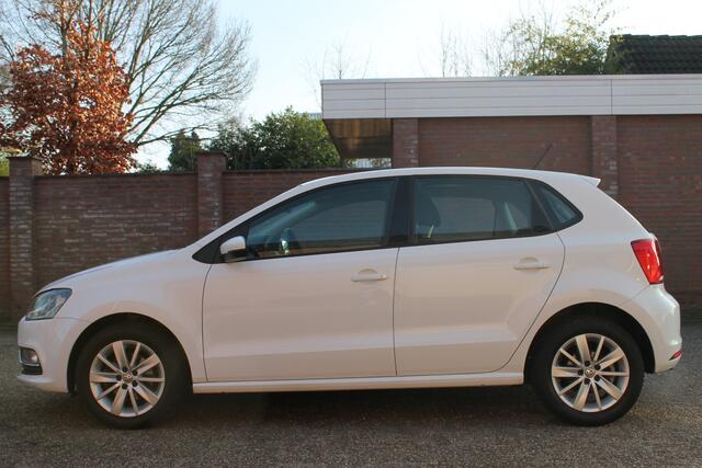 Volkswagen POLO 1.2 TSI Comfortline | Carplay | CC | Trekhaak | Navi