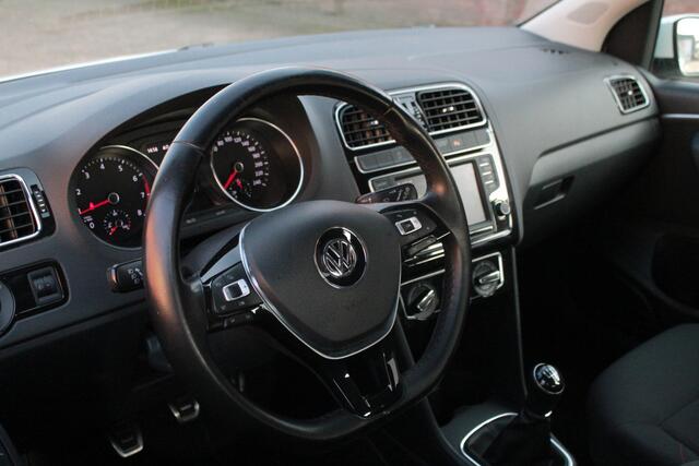 Volkswagen POLO 1.2 TSI Comfortline | Carplay | CC | Trekhaak | Navi