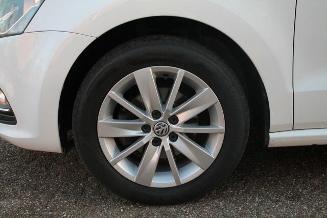 Volkswagen POLO 1.2 TSI Comfortline | Carplay | CC | Trekhaak | Navi