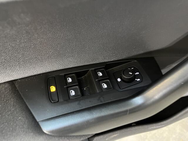 Volkswagen POLO 1.0 TSI Life / GARANTIE TM 11-2027/ ADAPT. CRUISE/ DIGITAAL DASH/ LED/ APP-CONNECT/ AIRCO/ PARK. SENSOREN/ 15" LMV/ BLUETOOTH