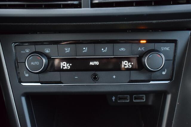 Volkswagen POLO 1.0 TSi Highline ECC | Carplay | Telefonie | Camera | Adap. Cruise | Stoelverwarming