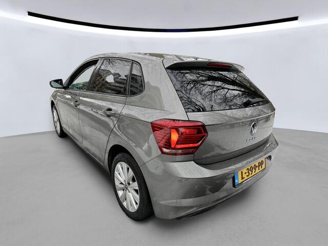 Volkswagen POLO 1.0 TSI Highline / AUTOMAAT/ PARK. SENSOREN/ DIGITAL DASHBOARD/ NAVI/ CLIMA/ 16" LMV
