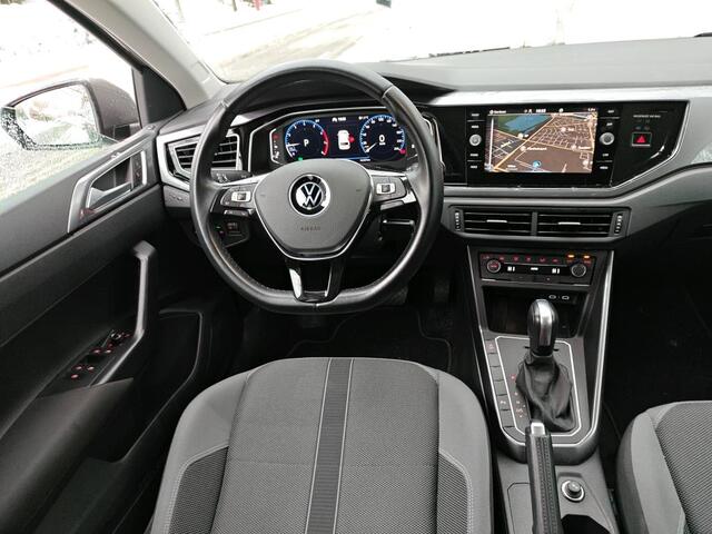 Volkswagen POLO 1.0 TSI Highline / AUTOMAAT/ PARK. SENSOREN/ DIGITAL DASHBOARD/ NAVI/ CLIMA/ 16" LMV