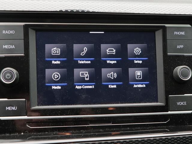 Volkswagen POLO 1.0 TSi Style | Virtual Cockpit | Camera | Stoelverwarming | Apple CarPlay | LED | Sensoren | 15 Inch | 37.902 Km!!