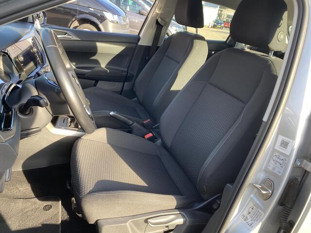 Volkswagen POLO 1.0 TSI 95PK Comfortline · Trekhaak · Parkeersensoren achter · Apple/Android Car Play ·