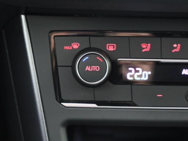 Volkswagen POLO 1.0TSI/110PK Highline DSG · Panoramadak · R-line Exterieur · Apple/Android Car Play · Camera + Parkeersensoren