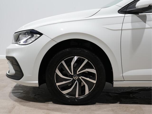 Volkswagen POLO 1.0 TSI 95pk DSG Life Business Navigatie Stoelverwarming Camera Carplay Acc 192