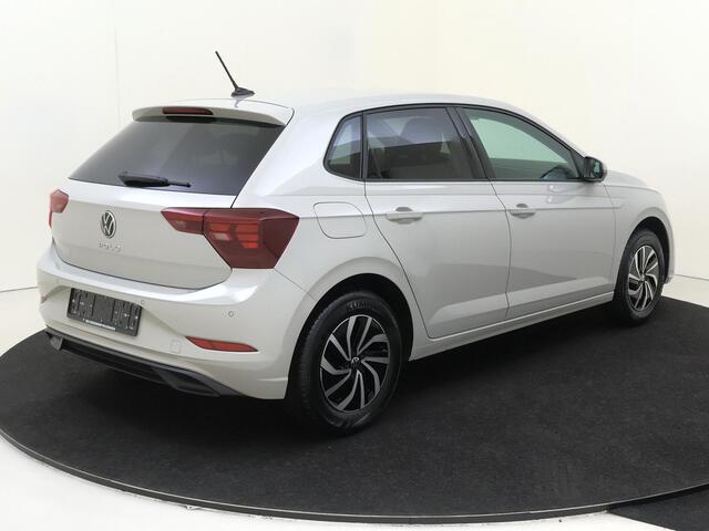 Volkswagen POLO Life Edition | 'App-Connect' draadloze smartphone integratie | Airconditioning automatisch (Climatronic), 2-zone | Buitenspiegels elektrisch instel- verwarm- en inklapbaar