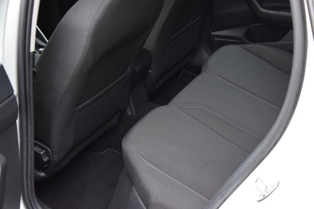 Volkswagen POLO 1.0 TSI Comfortline Business | Org. NL | BOVAG Garantie | Adaptive Cruise Control | Navigatie | Apple Carplay/Android Auto | 15'' Velgen | LED Dagrijverlichting | Airco |