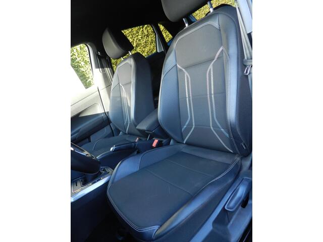 Volkswagen POLO 1.0 TSI Highline - R-Line - Apple CarPlay - Digital Cockpit - Weinig KM's - 100% Onderhouden - Carbon Exclusive