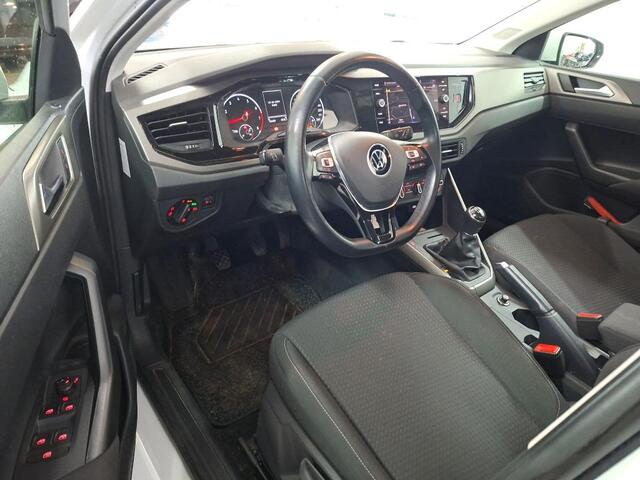 Volkswagen POLO 1.0 TSI 95pk Comfortline / Navigatie / Adaptive Cruise Control / Parkeersensoren