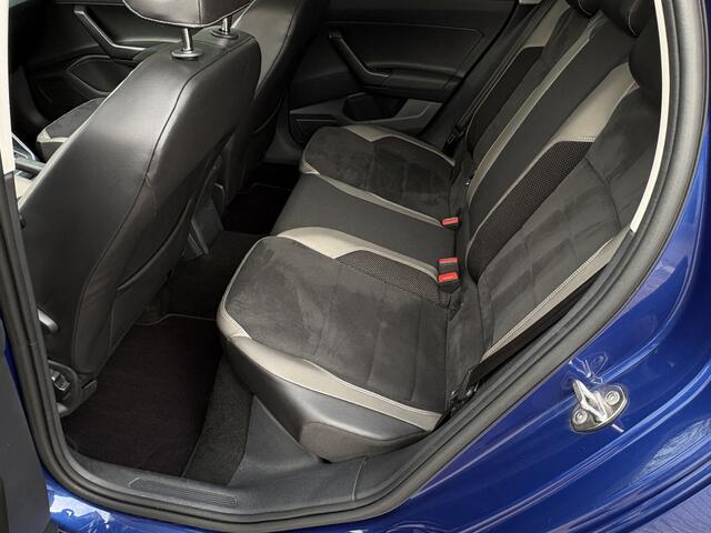 Volkswagen POLO 116 PK TSI R-Line Highline DSG Pano LED Virtueel Bomvol!!