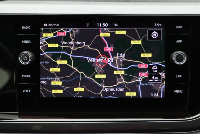 Volkswagen POLO 1.0 TSI Highline Business R-Line