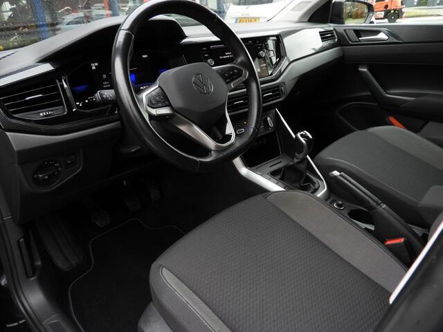 Volkswagen POLO 1.0 TSI LIFE CARPLAY/VIRTUAL/ADAPTIVE