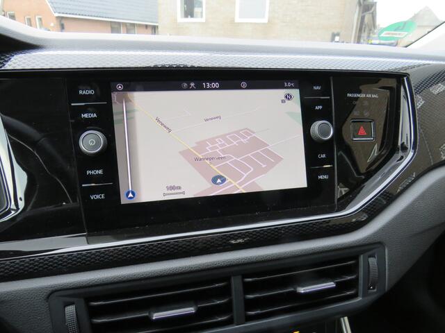 Volkswagen POLO 1.0 TSI 95Pk Life Business Nw Model * Rijklaarprijs incl. garantie * Clima * Camera * Lichtmetalen velgen * Navi * Carplay Android *