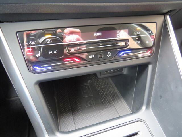 Volkswagen POLO 1.0 TSI 95Pk Life Business Nw Model * Rijklaarprijs incl. garantie * Clima * Camera * Lichtmetalen velgen * Navi * Carplay Android *