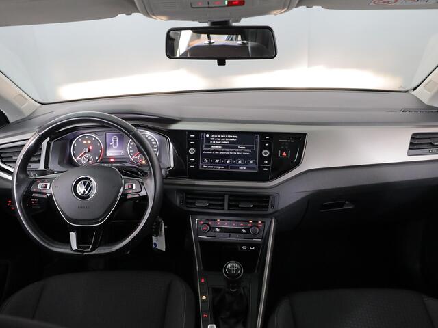 Volkswagen POLO 1.0 TSI Comfortline Business 95 pk | Navigatie | Parkeersensoren | Achteruitrijcamera | Adaptieve cruise control |