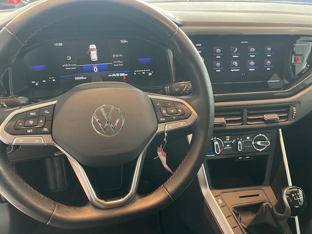 Volkswagen POLO 1.0 TSI Life Airco- Apple carplay - Cruise control - Navigatie - Parkeersensoren - Licht metalen velgen 15 inch - Bluetooth - Led verlichting - Radio - Elektrische ramen - Start/stop systeem - Stuur leder